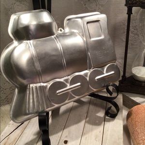 Wiltons Vintage 3-D Choo Choo Train 1991- # 2105-9433 Aluminum Cake Pan Mold